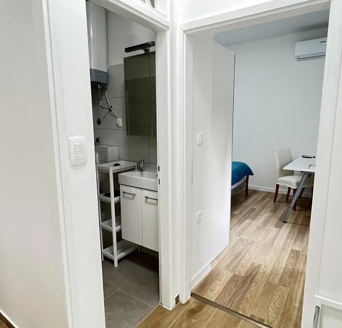Apartman Lingo ザダル